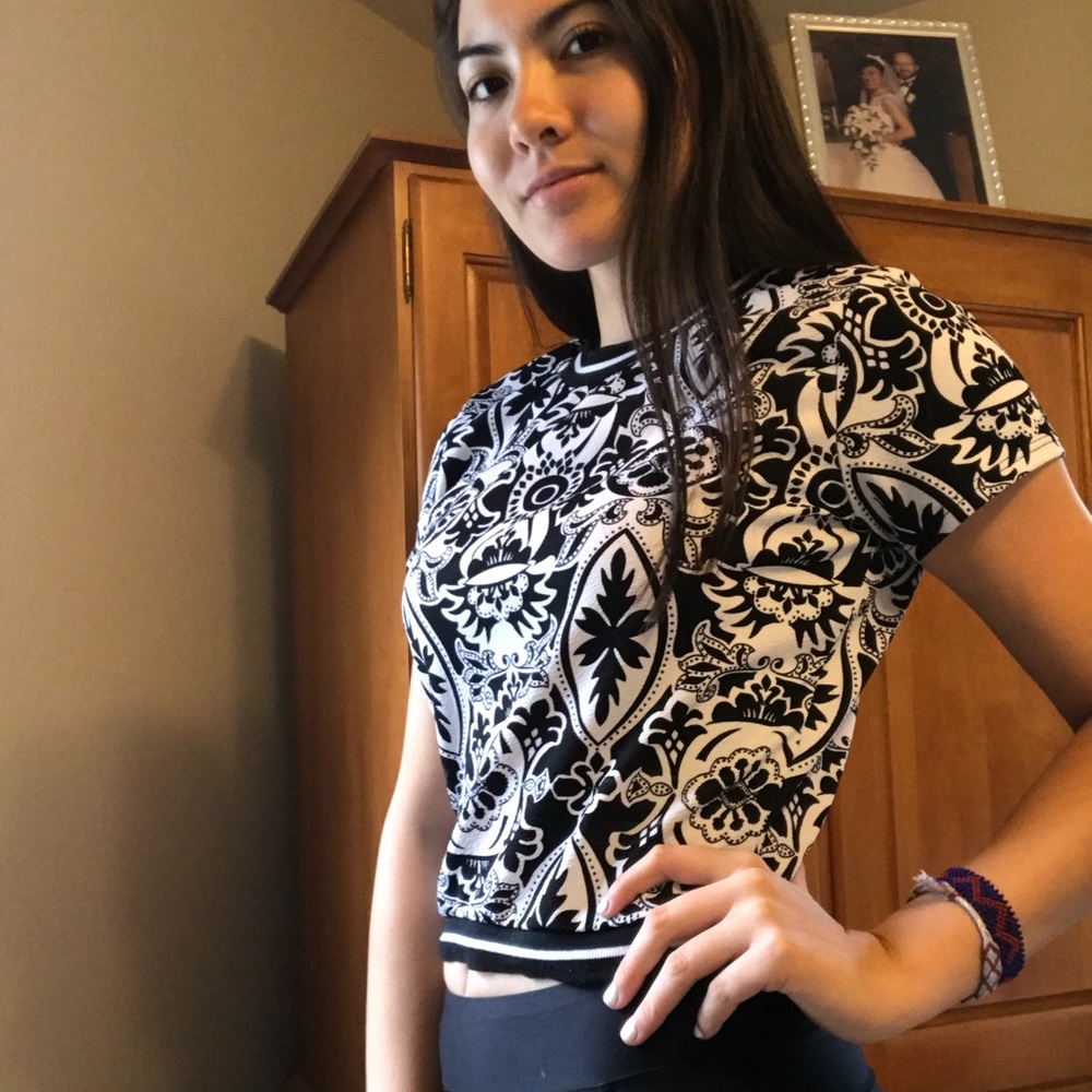 crop tee